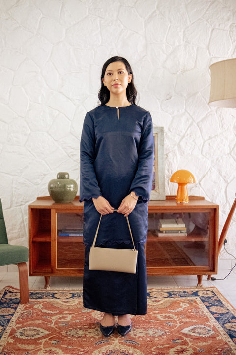 Kurung Panjang Orked in Navy Blue