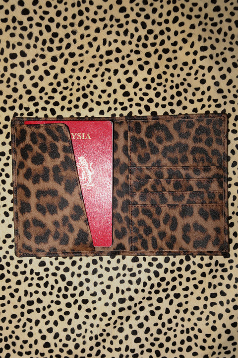 Solange Passport Holder