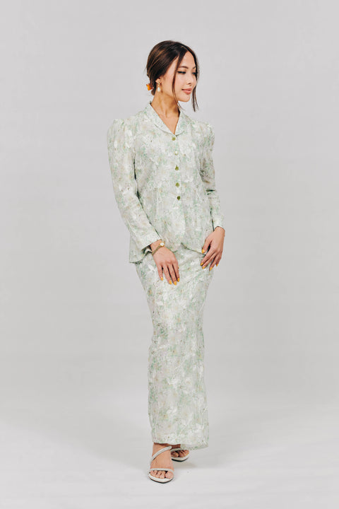 Kebaya Pendek in Tijani Green