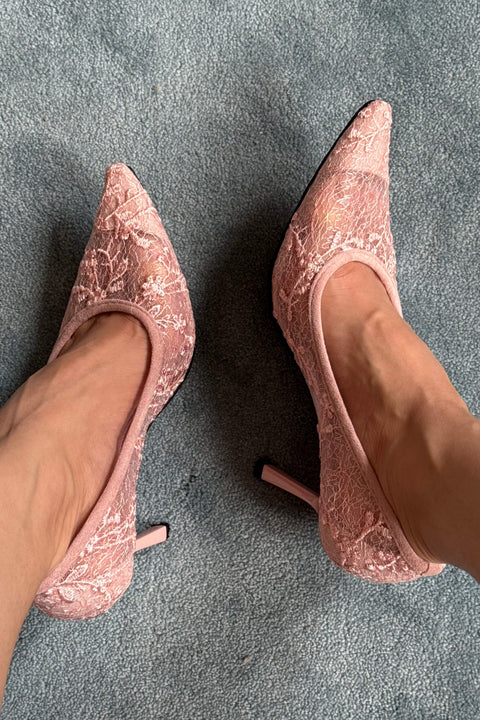 Rama Lace Heels in Pink
