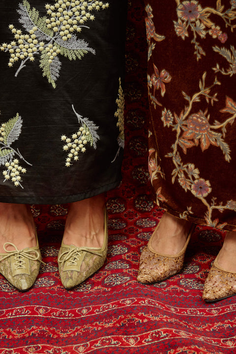 Rama Lace Heels in Golden