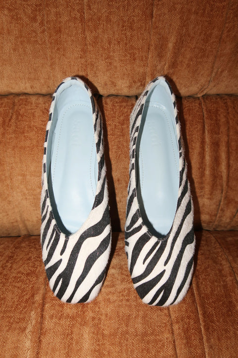Zoe Flats