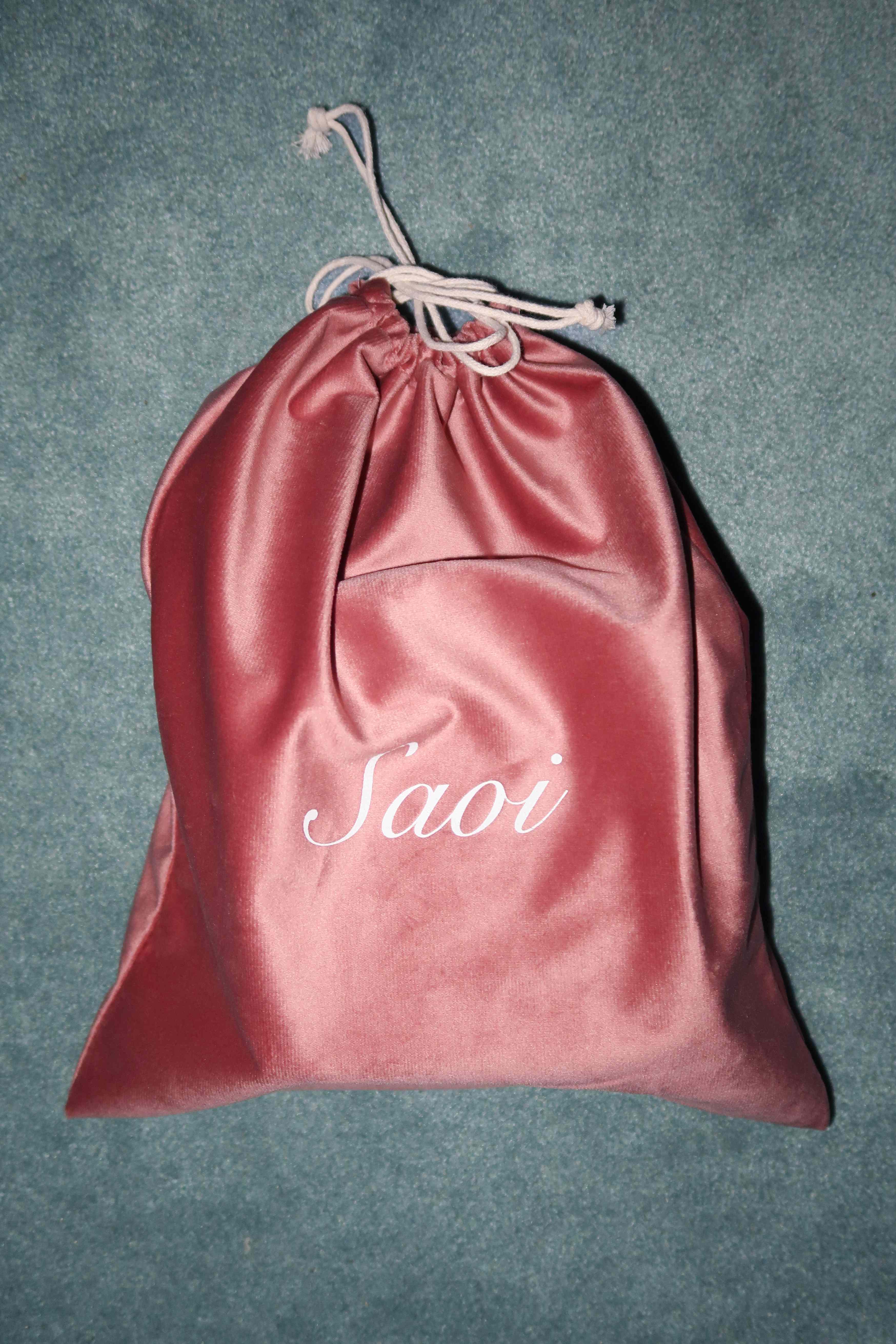 Posh Case in Rich Burgundy – Saoi