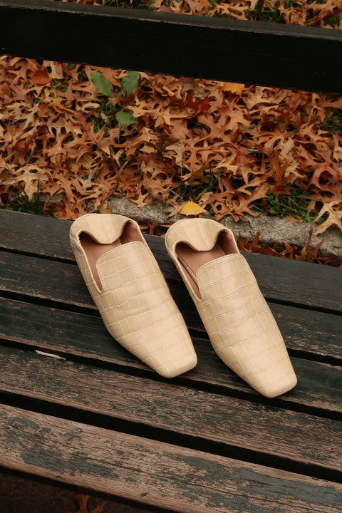 Dakota Loafers in Dolce