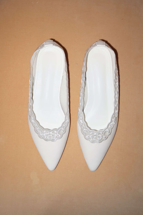 Jazz Lace Flats in Pearl