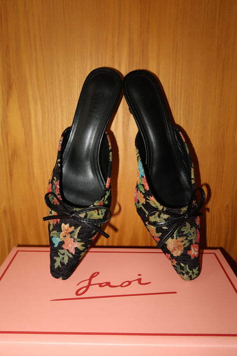 Lola Fleur in Jade