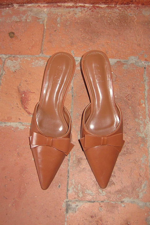 Lilo Bow Kitten Heels in Cottage Brown