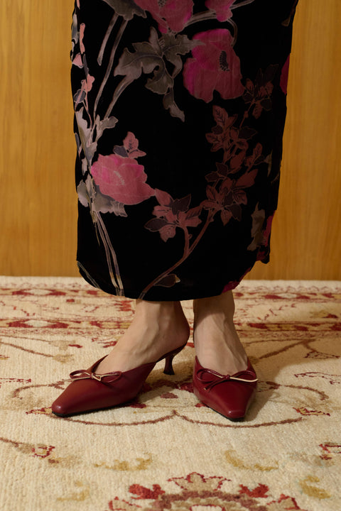 Lola in Burgundy